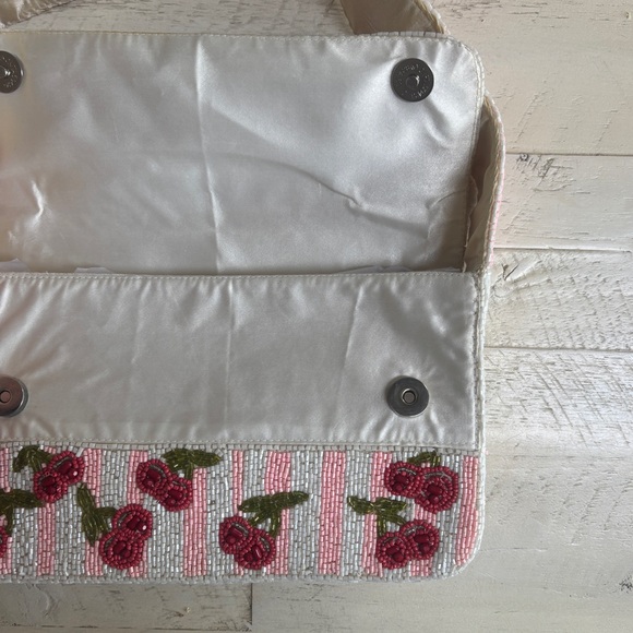 TJ maxx cherry bomb embroidered beaded bag - Picture 3 of 6